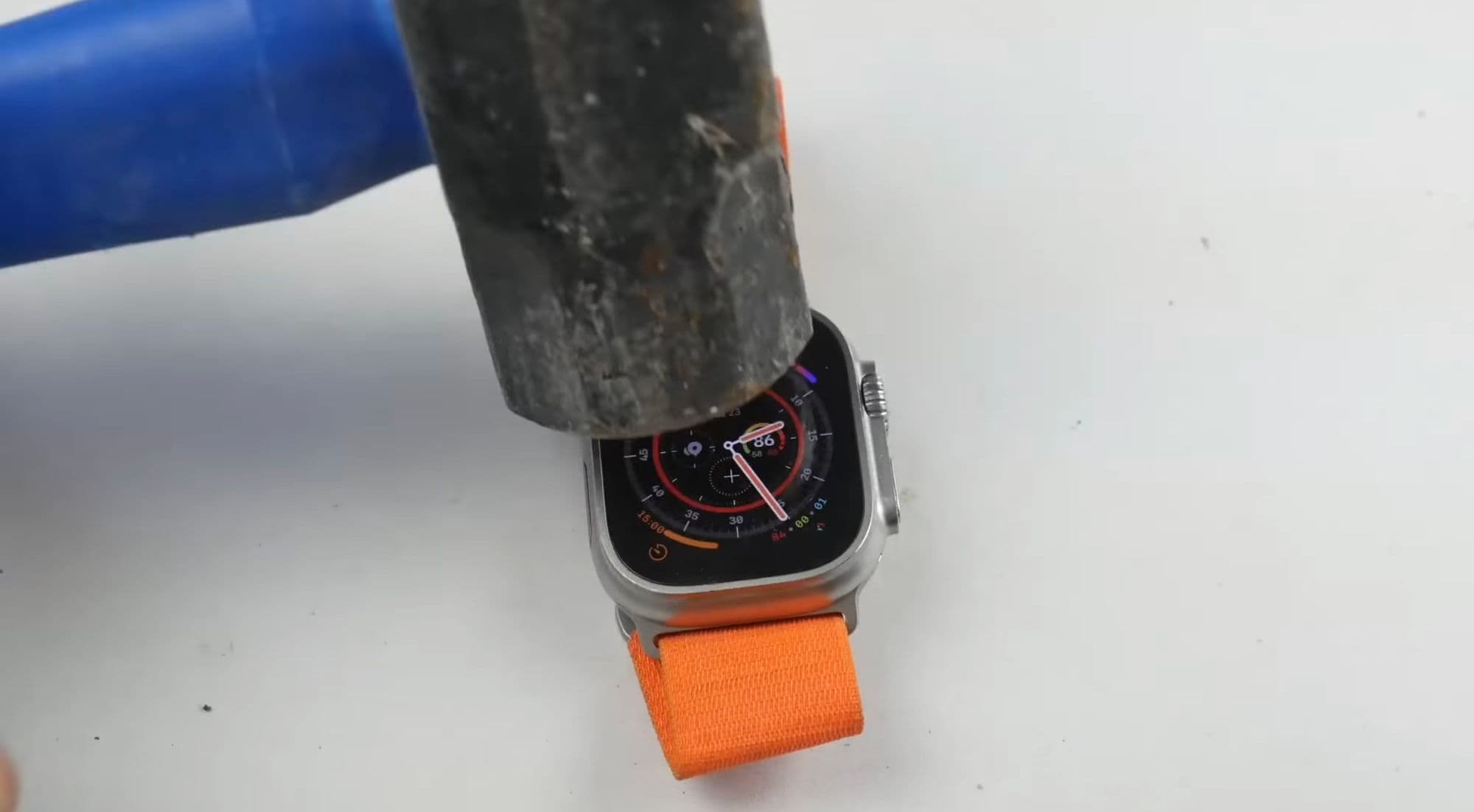 YouTuber Tested Durability of Apple Watch Ultra with a Hammer