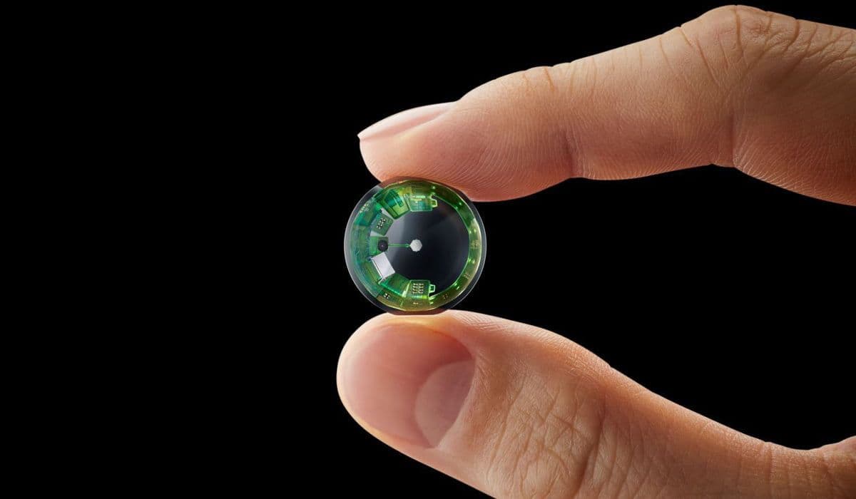 Can Contact Lenses Replace Smartphones?