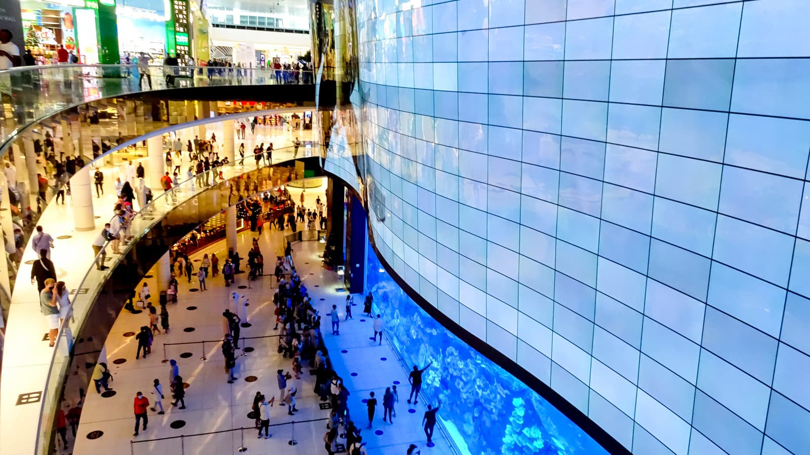 Dubai Mall tops the rating of popular attractions in Dubai