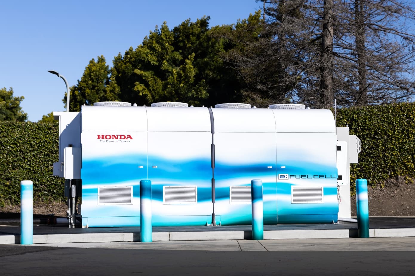 Data center breathes new life into Honda's aging hydrogen fuel cells
